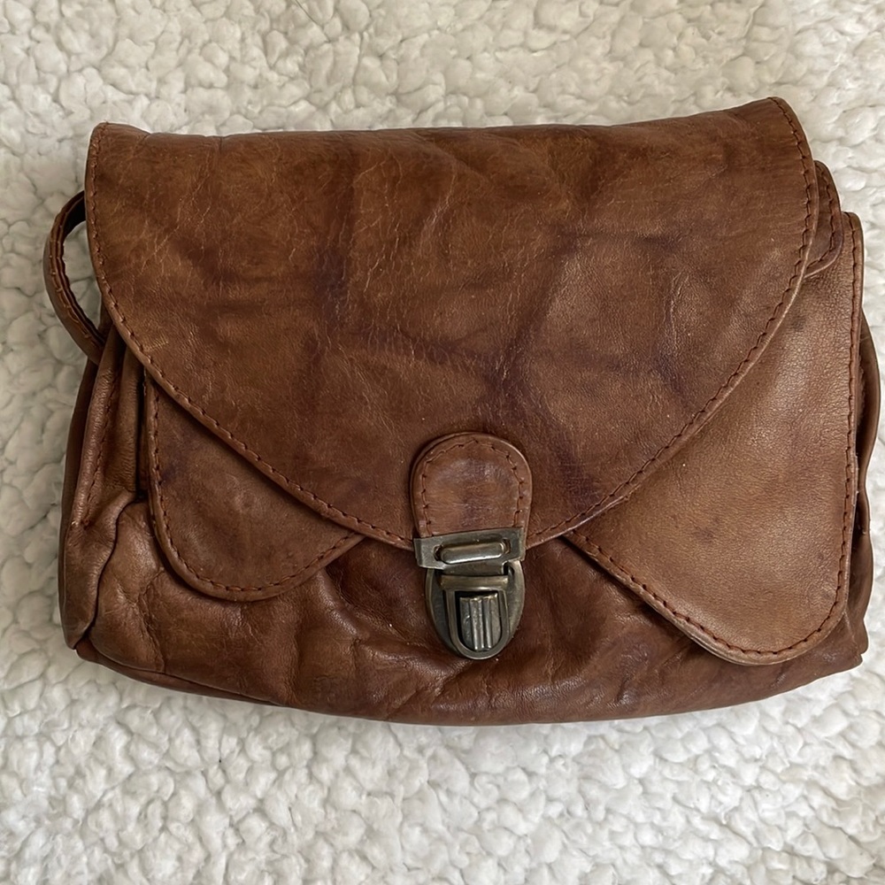 Vintage leather purse from Wilson’s Leather